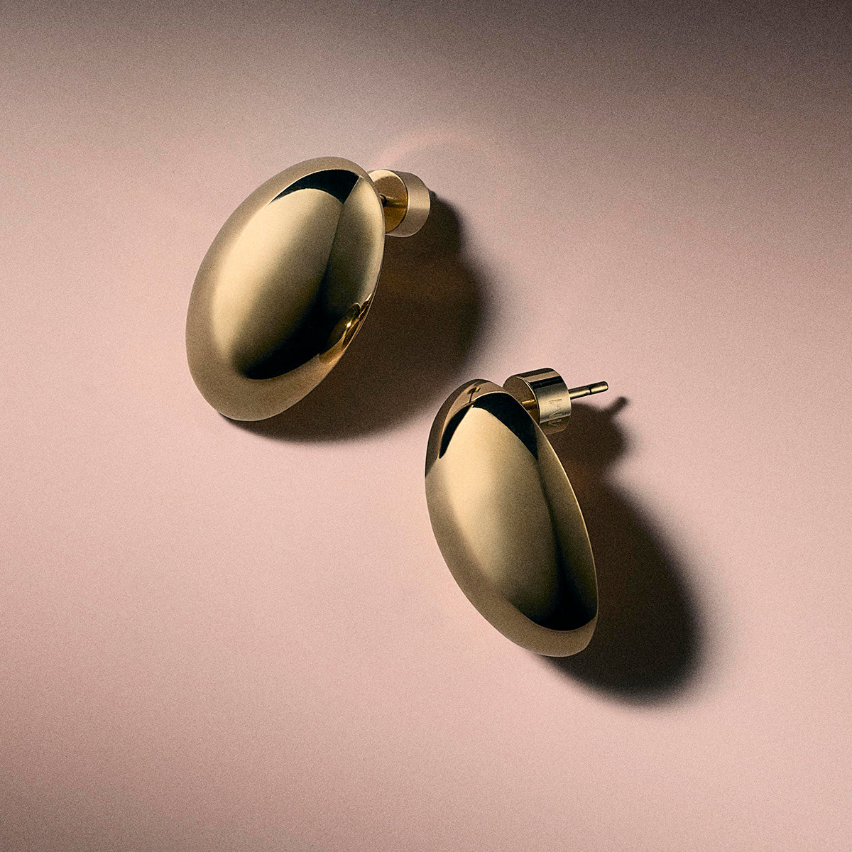 Oval Studs in Titanium