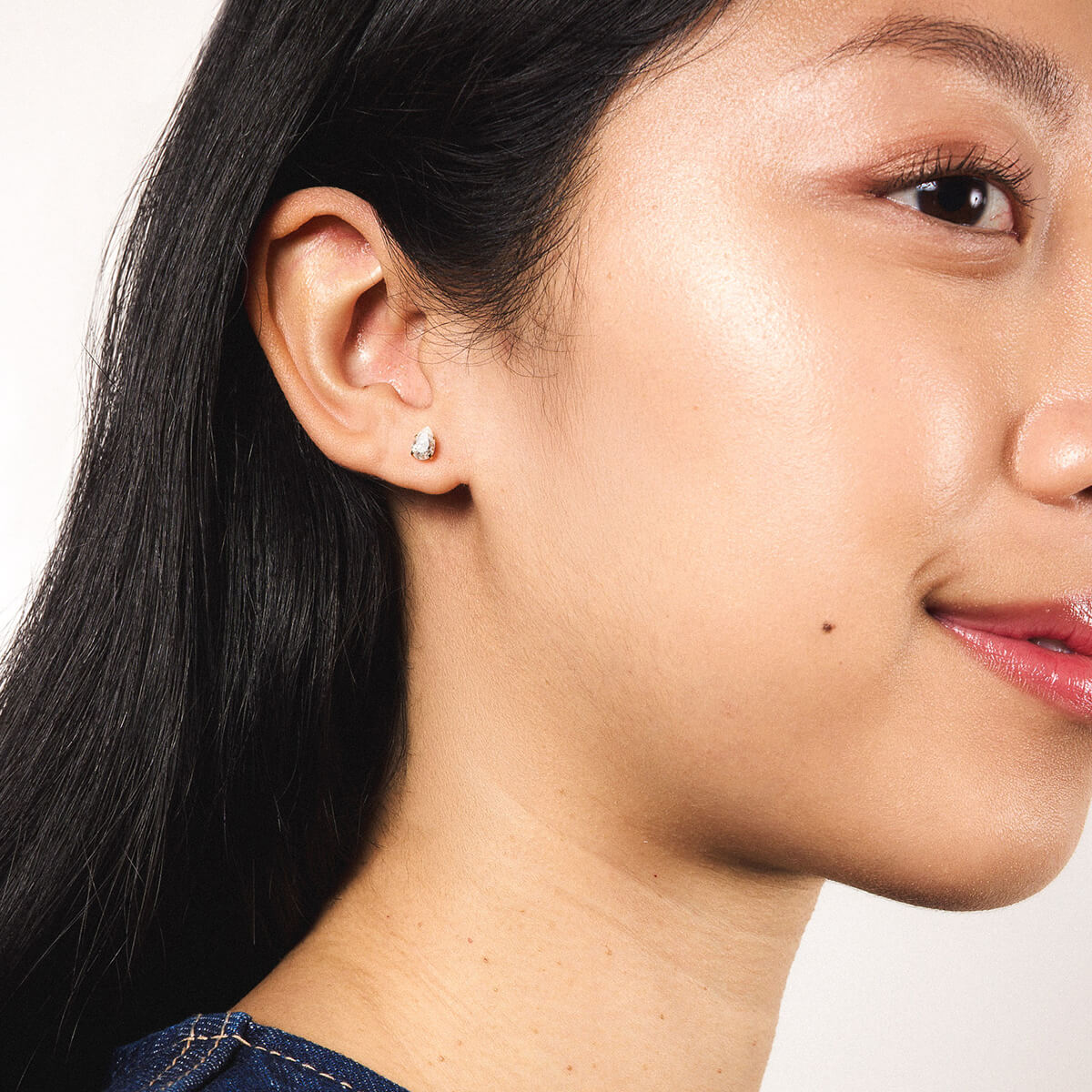 Crystal Pear Nap Earrings (Gold / 6mm) On Model