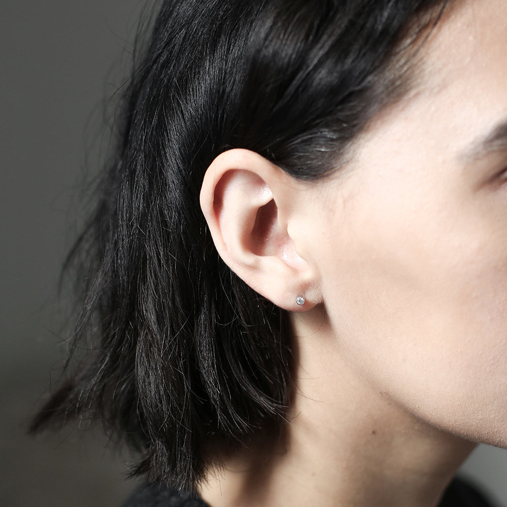 Tiny crystal top stud earrings