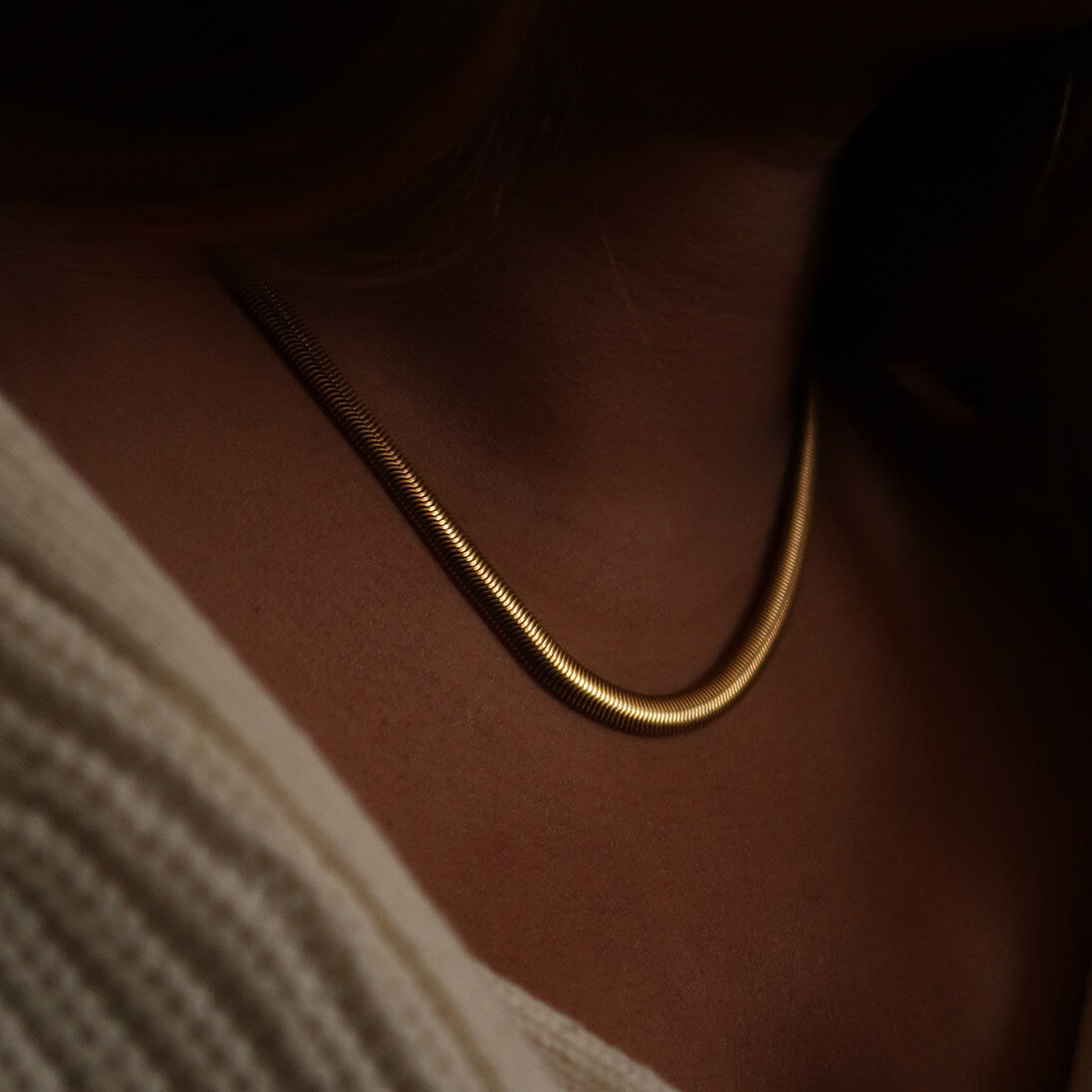 Siren Bold Necklace in Gold on model
