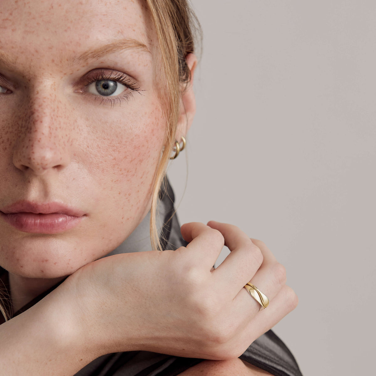 Echo and Mobius Ring - Gold On Model