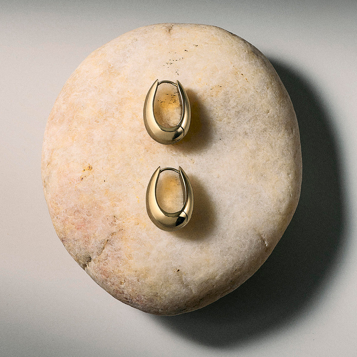 Dewdrop Hoops in Titanium (Gold)