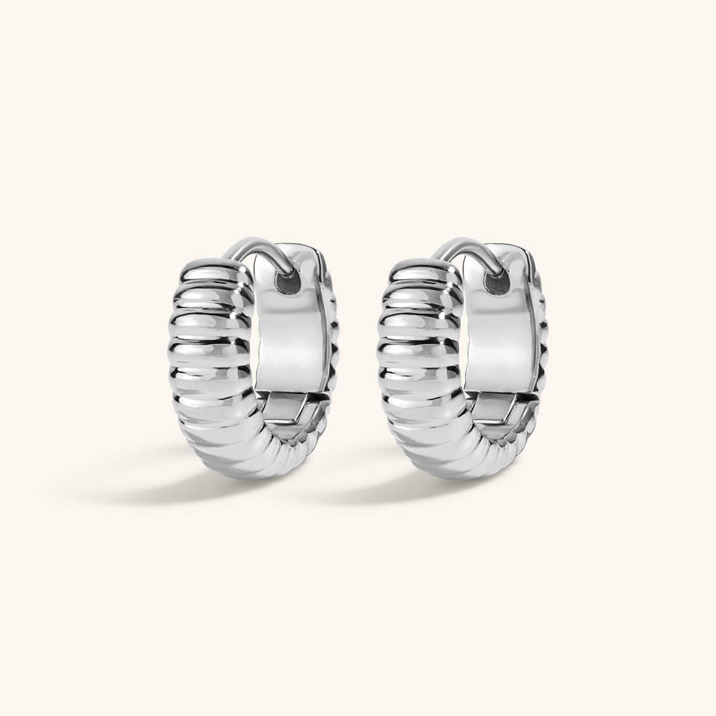 Plisse Huggie Hoops in Titanium - Silver