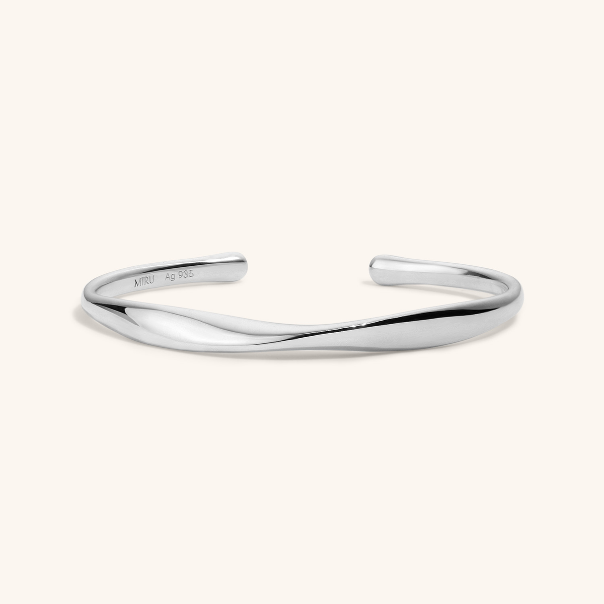 Möbius Fine Cuff