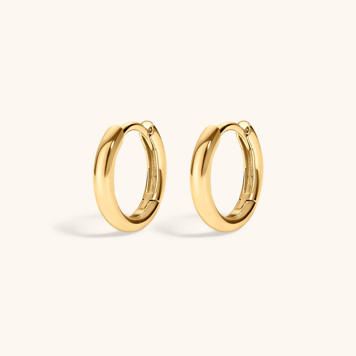 【MEJURI】Bold Huggie Hoops☆ペア ボールド ハギー フープ MEJURI】Bold Huggie Hoops☆ペア ボールド ハギー フープ