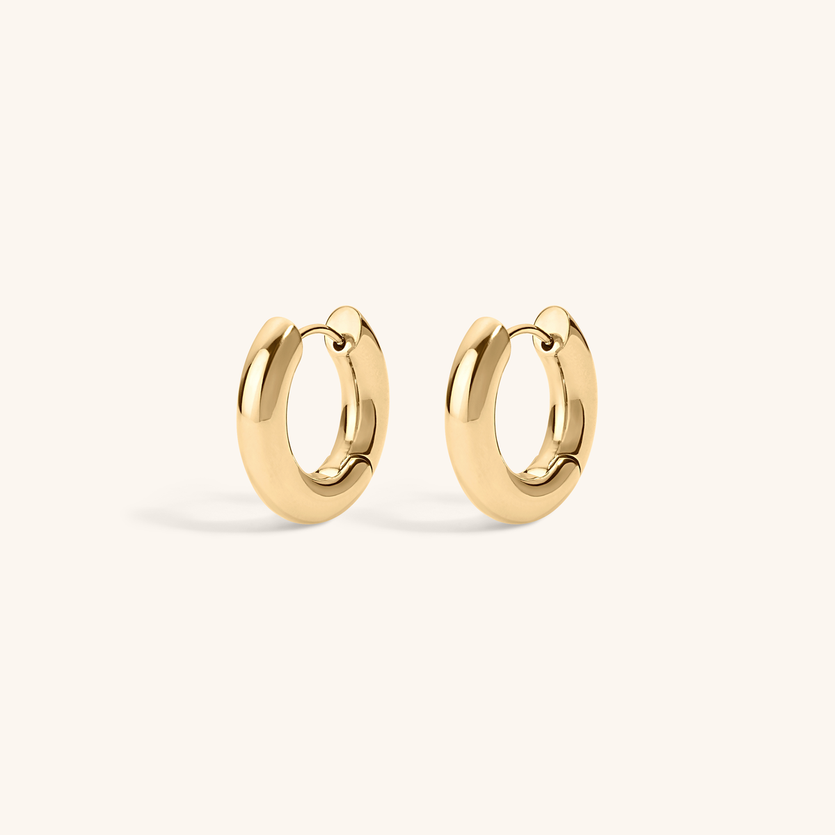 Every Body Hoops, 18mm in Gold
