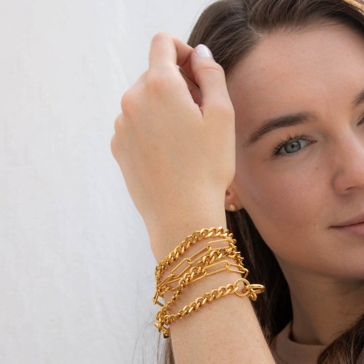 Infinite Necklace in Gold on model