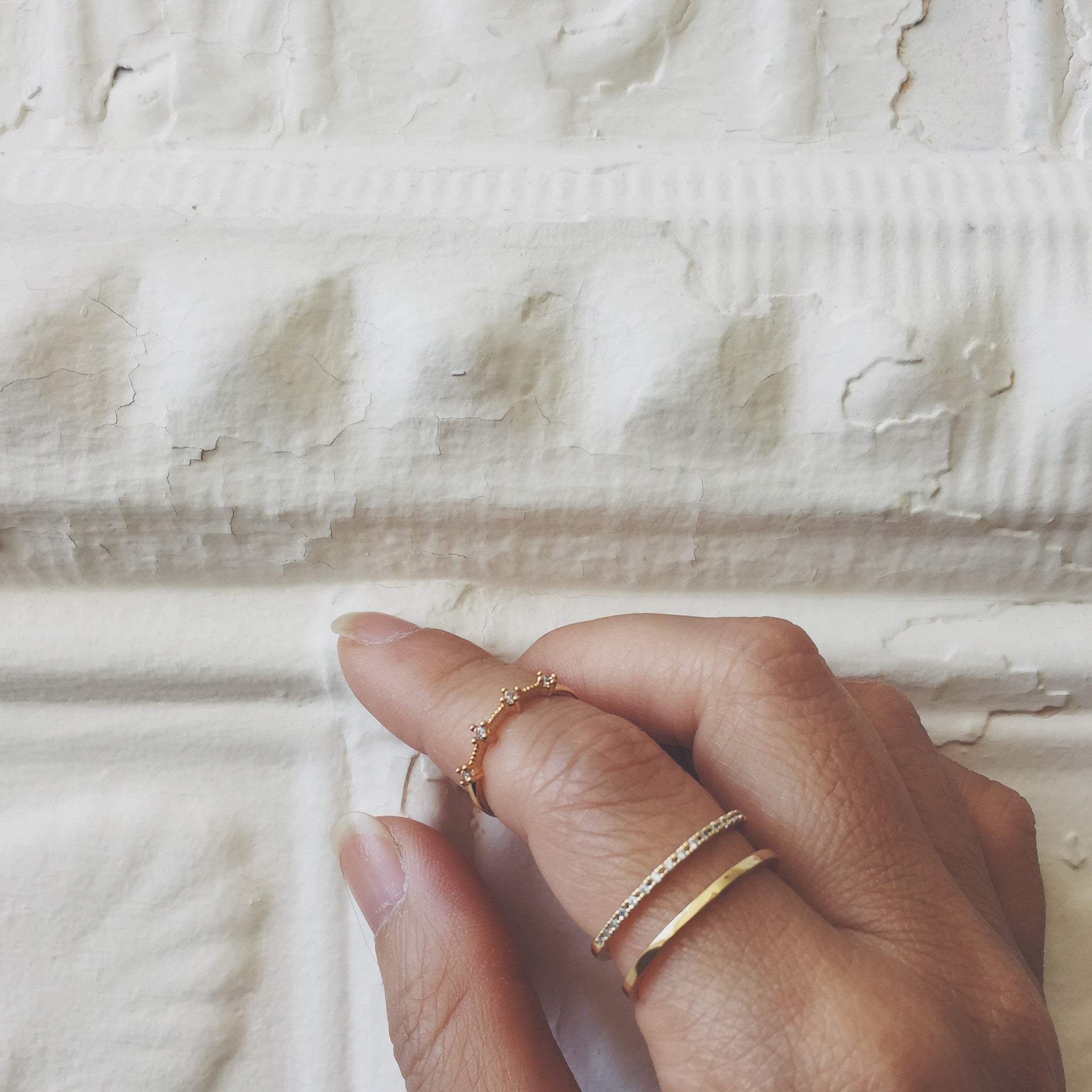 Juliet Ring in Gold on model