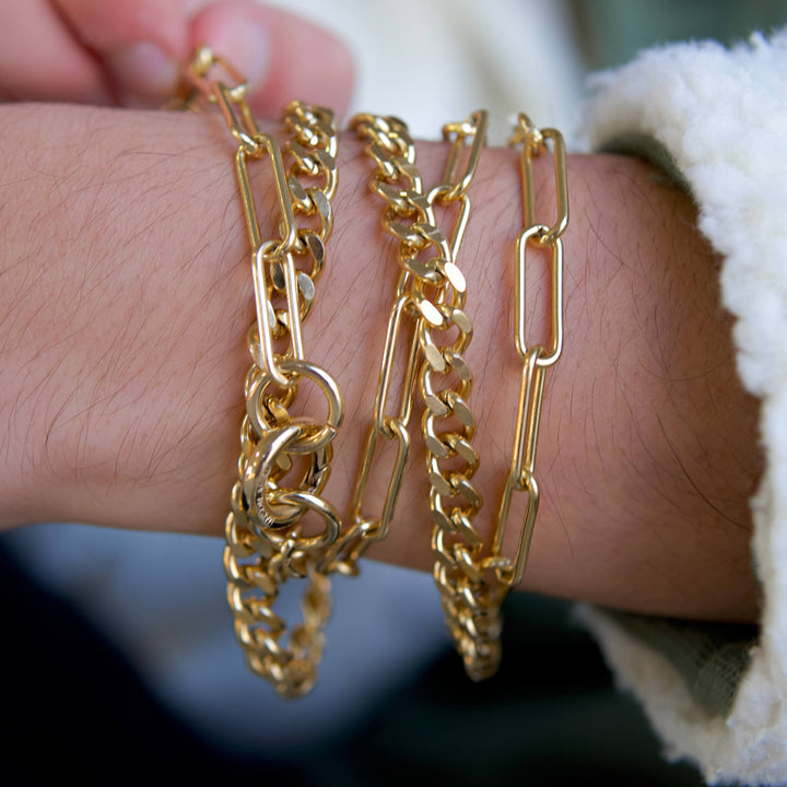 Infinite Necklace in Gold on model