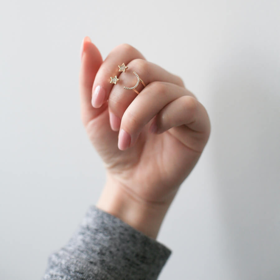 Starry Eyed Emoji Ring on model