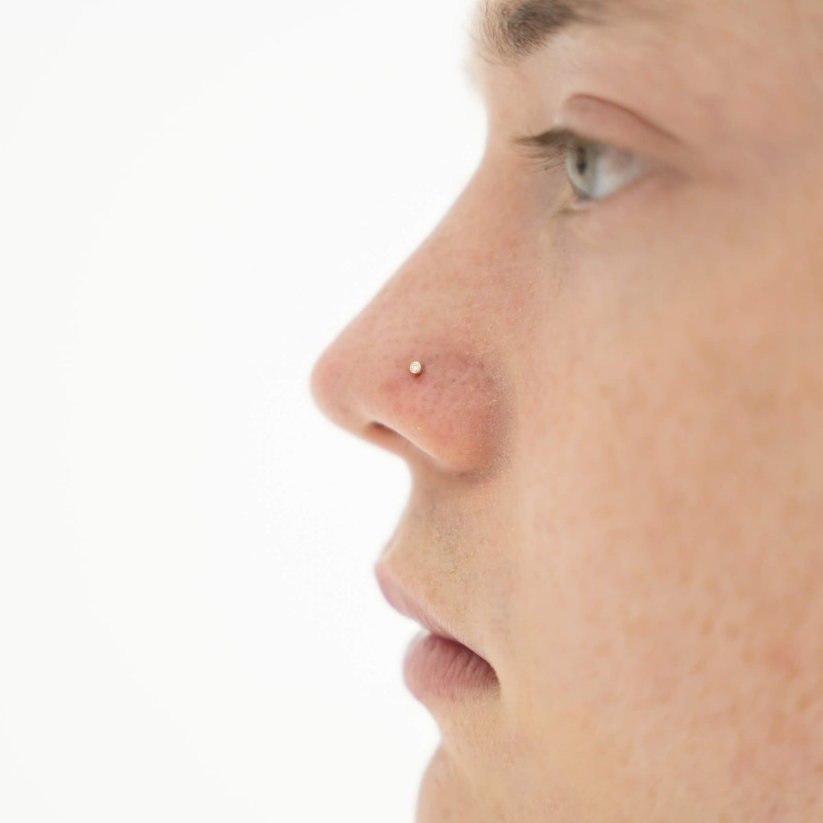 Tiny Diamond Stud L-Shape Nose Ring in 14k Gold